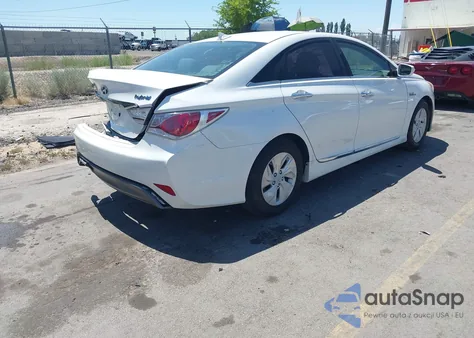 2013 Hyundai Sonata Hybrid z USA, uszkodzony, nr VIN KMHEC4A44DA088438
